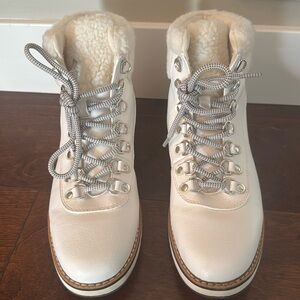 WHITE MOUNTAIN Women's Cozy Fashion Boot